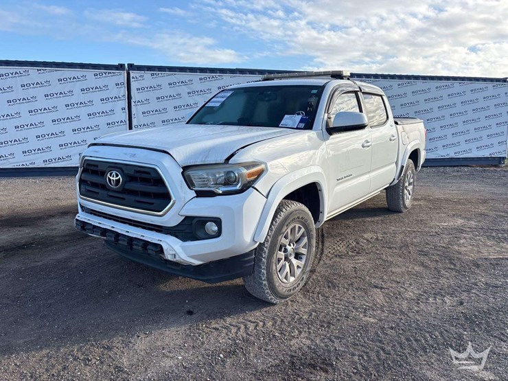 2017-toyota-tacoma-image-1