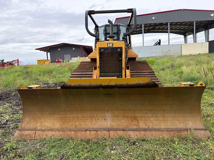 2019-caterpillar-d6n-lgp-image-12