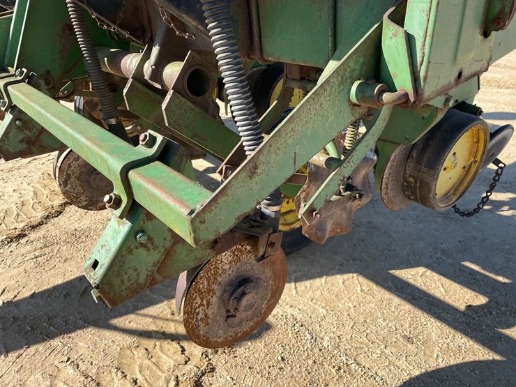 john-deere-7000-image-9