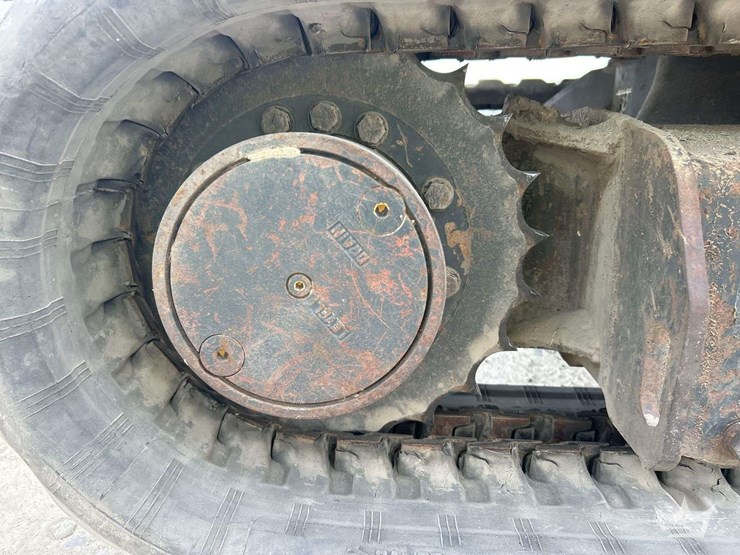 2013-deere-27d-image-20