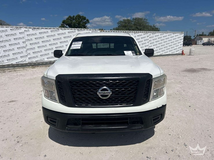 2017-nissan-titan-image-22