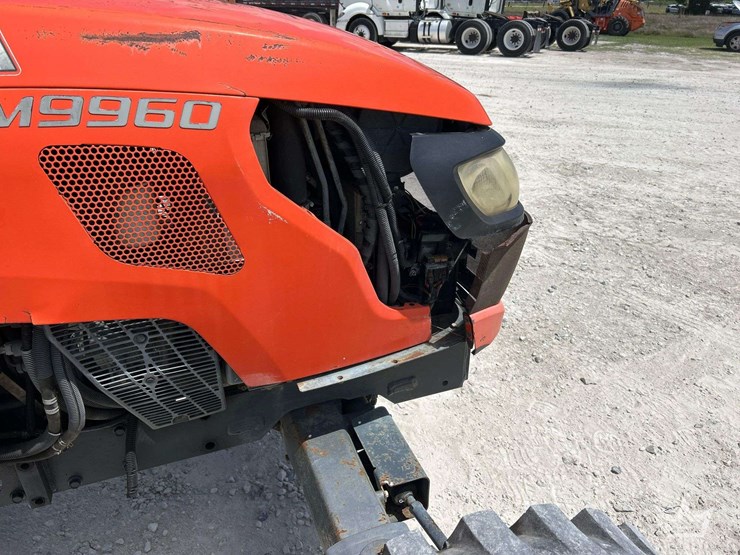 2014-kubota-m9960-image-14