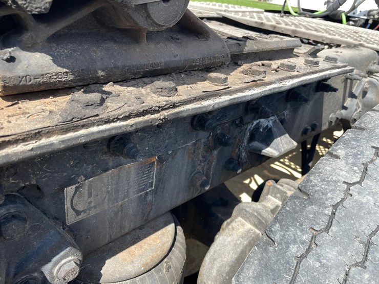 2013-kenworth-t660-image-65