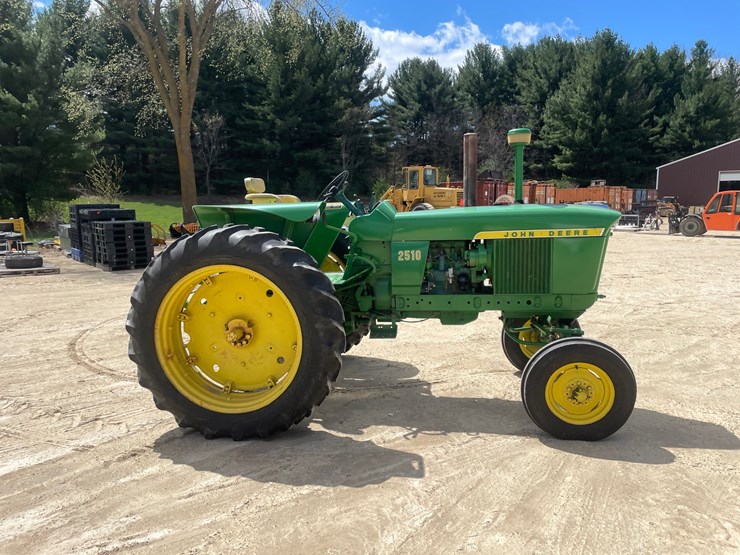 john-deere-2510-image-4