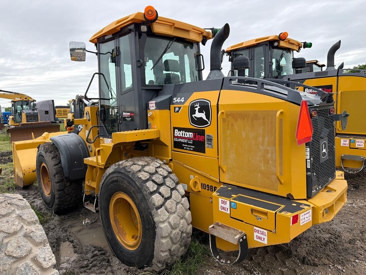 2023-deere-644p-image-4