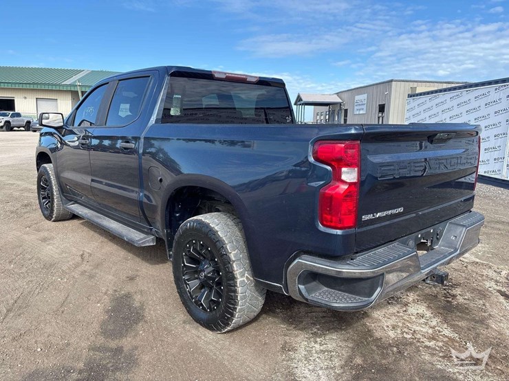 2020-chevrolet-silverado-1500-image-4