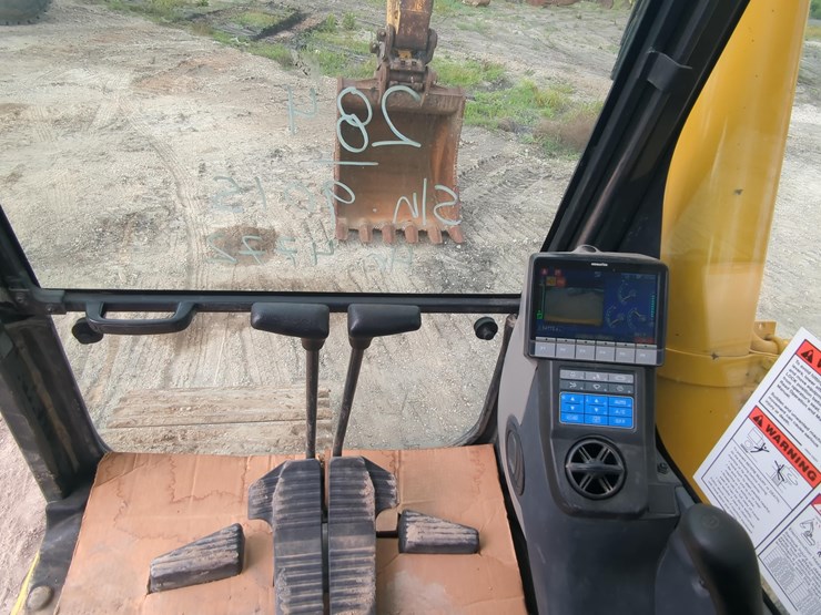 2022-komatsu-pc360-lc-11-image-22