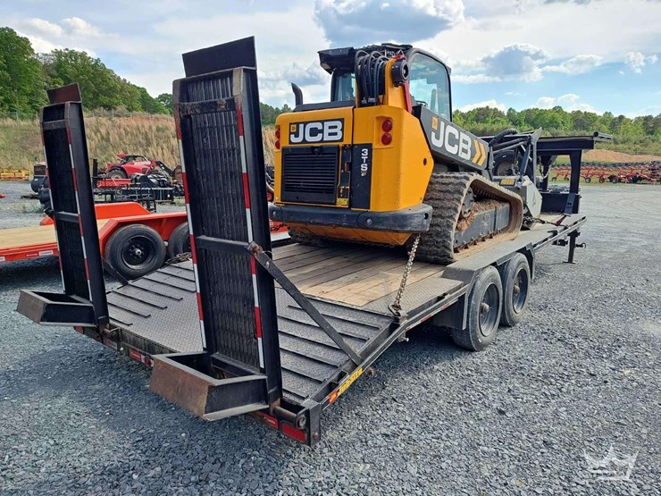 2023-jcb-3ts-8t-image-8