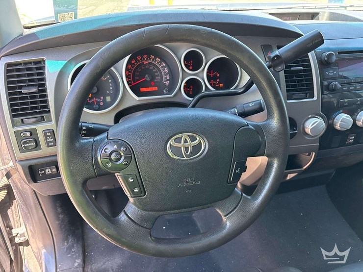 2013-toyota-tundra-image-14
