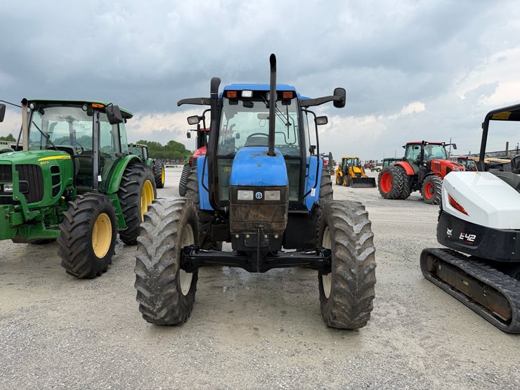 2002-new-holland-ts110-image-2