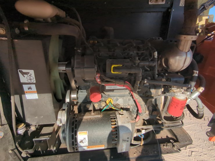 2018-jlg-600s-image-15