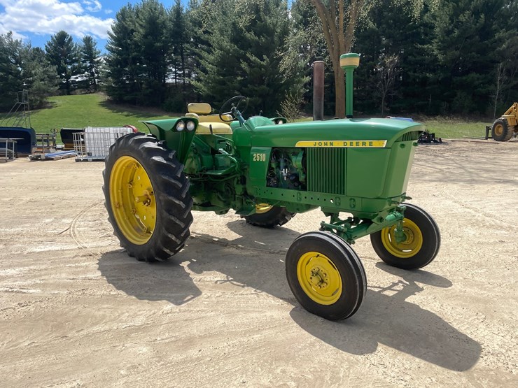 john-deere-2510-image-3
