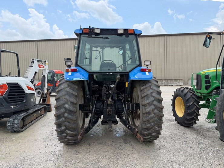 2002-new-holland-ts110-image-7