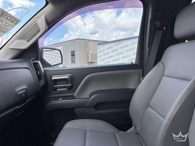 2018-gmc-sierra-2500hd-image-16
