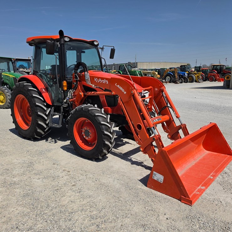 2022 KUBOTA M5-111