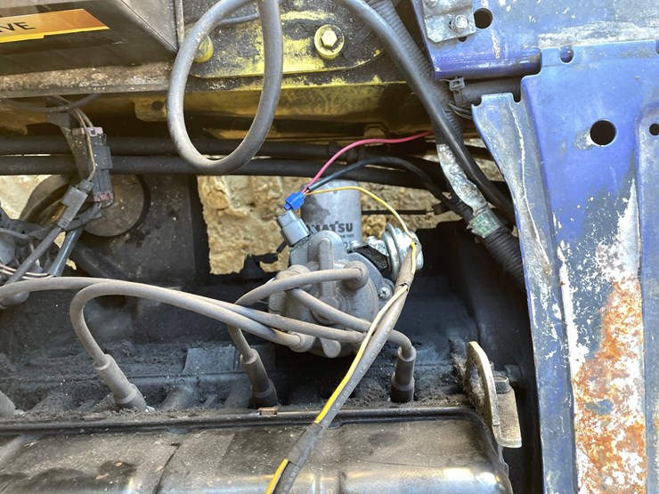 #308-•-komatsu-6,000-lbs,-propane-forklift-(non-moving)-image-46
