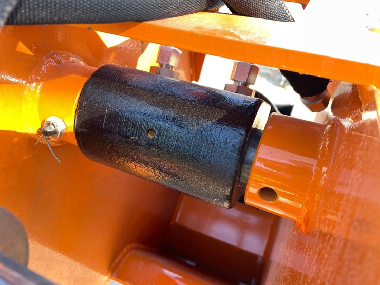 #2324-•-new-wolverine-excavator-hydraulic-clamp-image-6