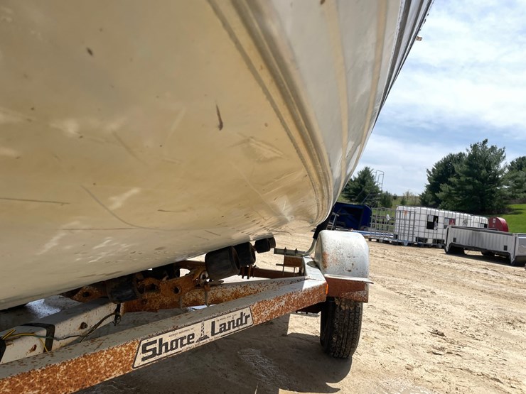 #2000-•-1986-crestliner-nordic-17'-boat-(has-wi-title)-image-32