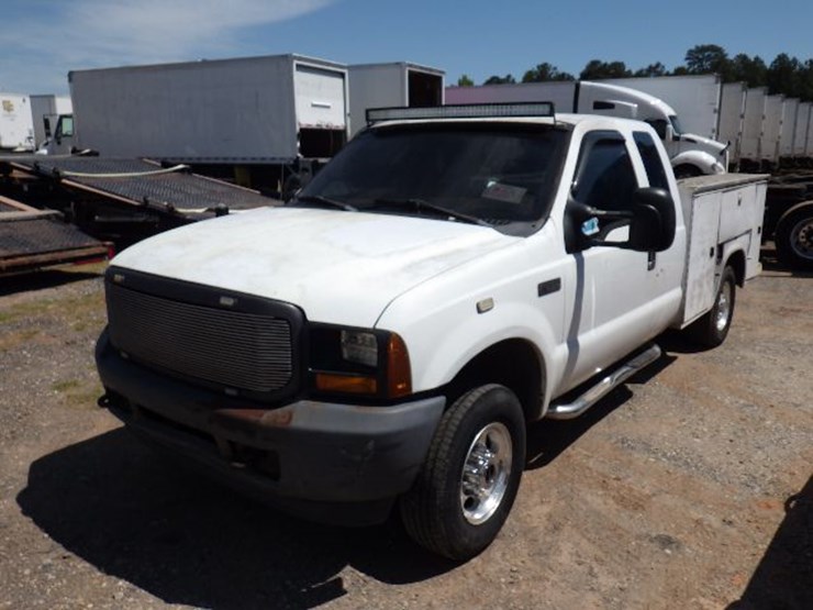 2004-ford-f250-image-1