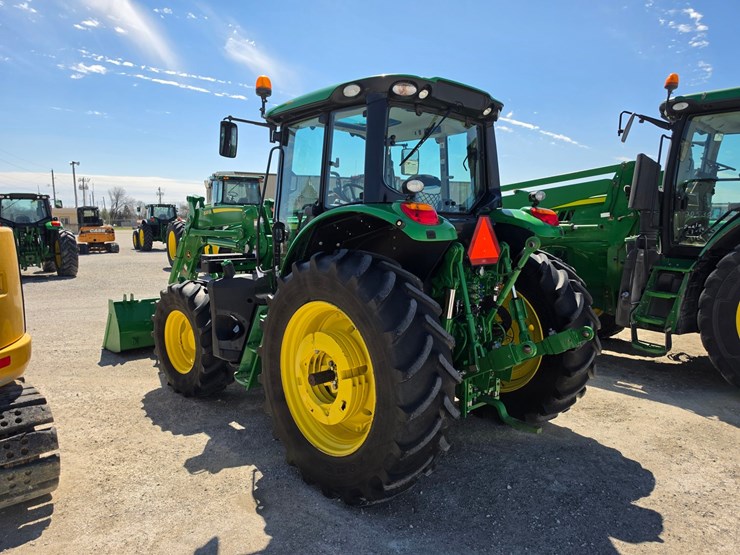 2021-john-deere-6140m-image-15