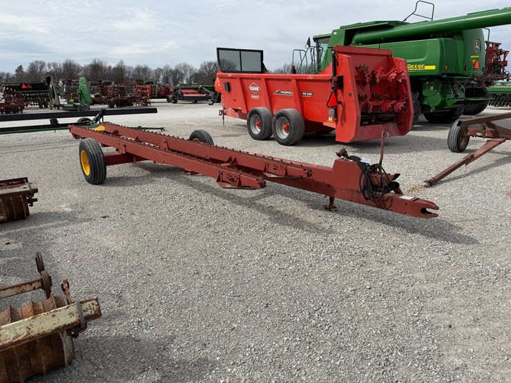 new-holland-85-image-1