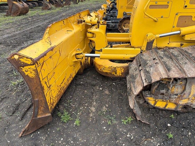 2020-komatsu-d61px-24-image-11