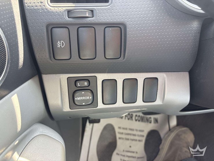 2006-toyota-tacoma-image-13