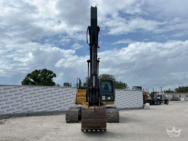 2016-deere-250g-lc-image-40