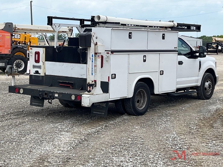 2018-ford-f350-sd-image-3