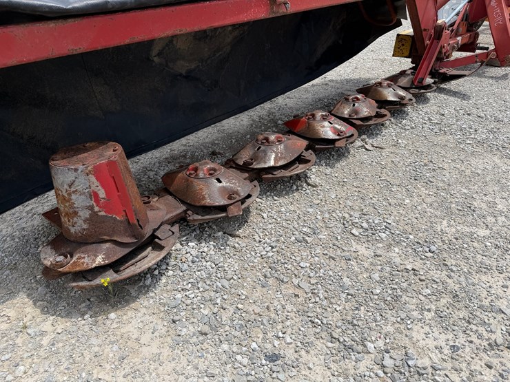 new-holland-617-image-3
