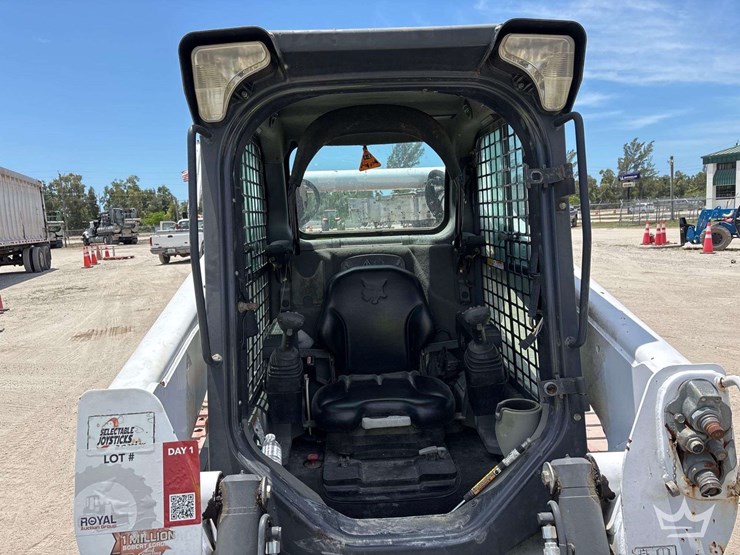 2016-bobcat-t650-image-13