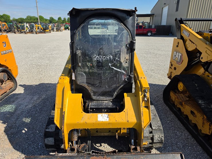 2016-caterpillar-259d-image-4
