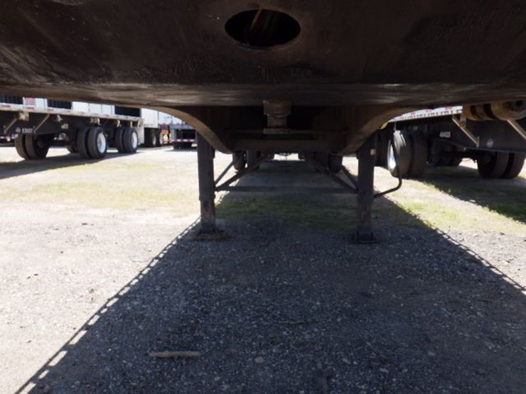 2015-utility-flatbed-image-3