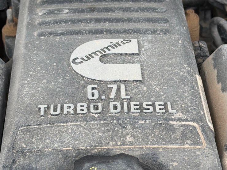 2022-dodge-3500-image-32