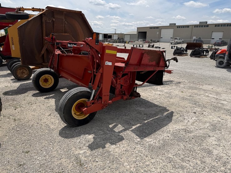 new-holland-1409-image-4