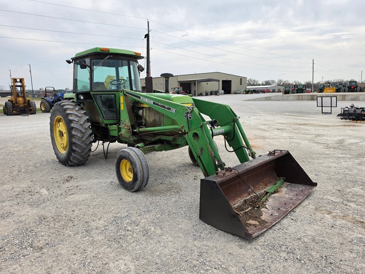 1977-john-deere-4030-image-24
