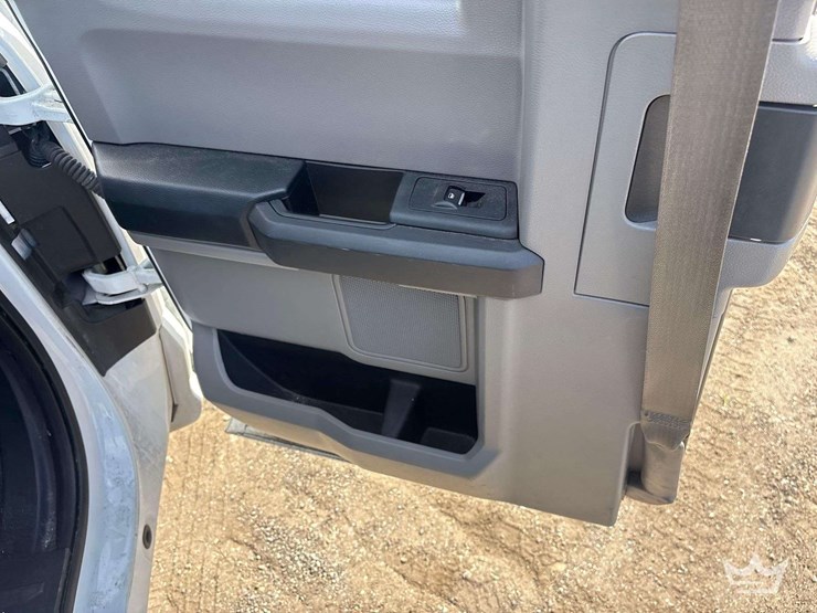 2016-ford-f150-image-14