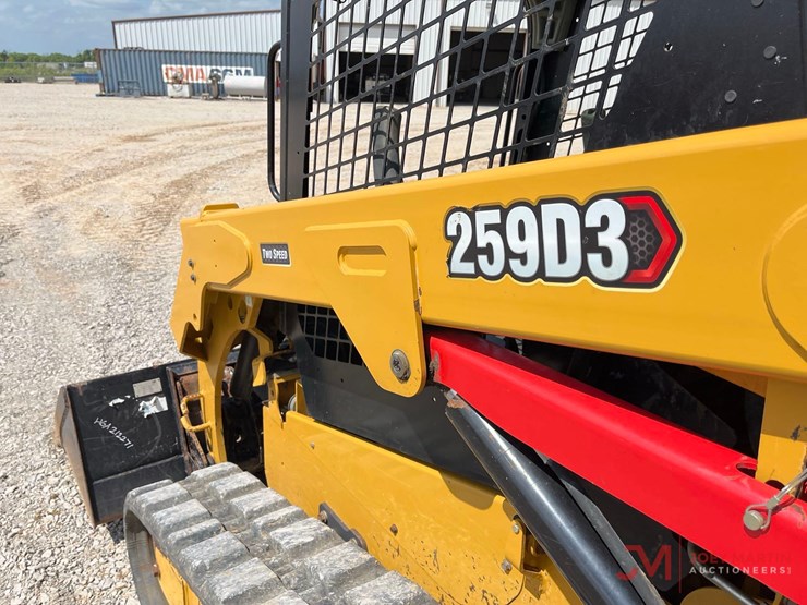 2020-caterpillar-259d3-image-6