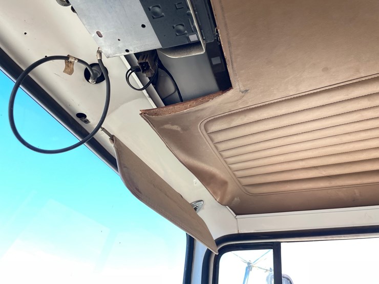 1994-ford-l8000-image-64