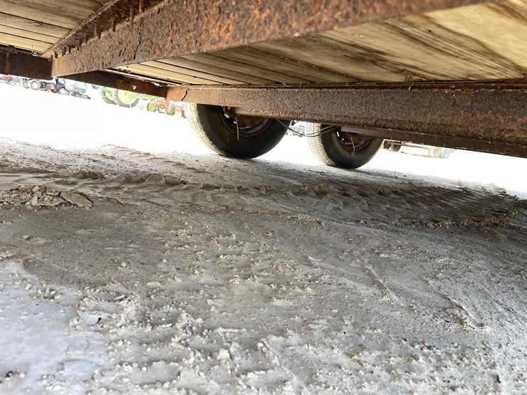 #2010-•-2004-corn-pro-16'-tandem-axle-livestock-trailer-(has-wi-title)-image-43