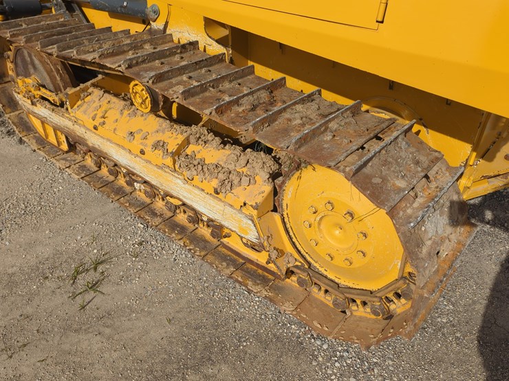 2022-deere-450-lt-image-11