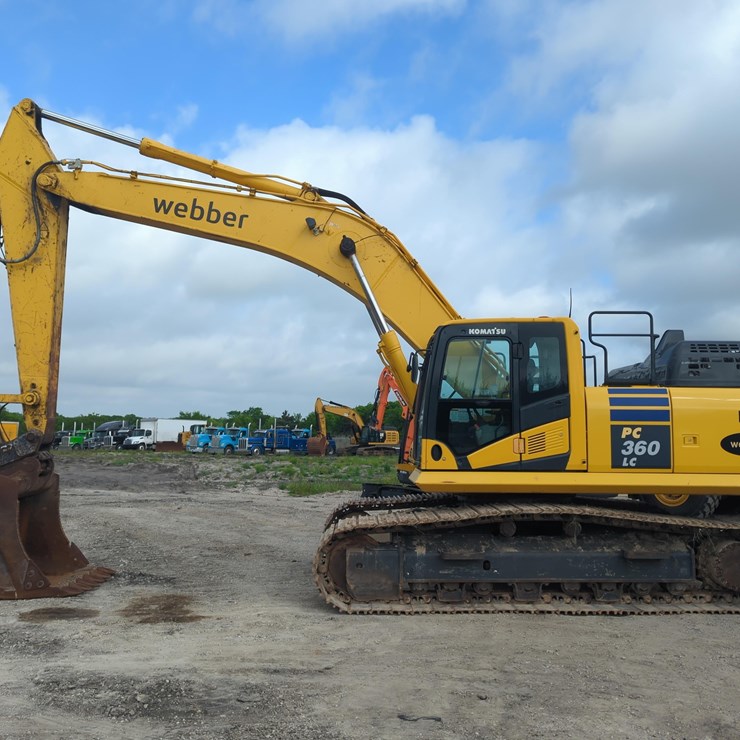 2022 KOMATSU PC360 LC-11
