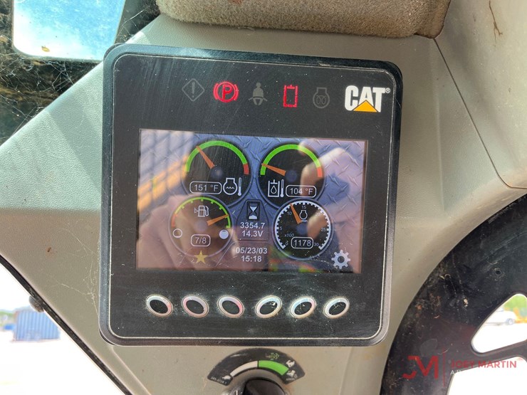 2020-caterpillar-259d3-image-12