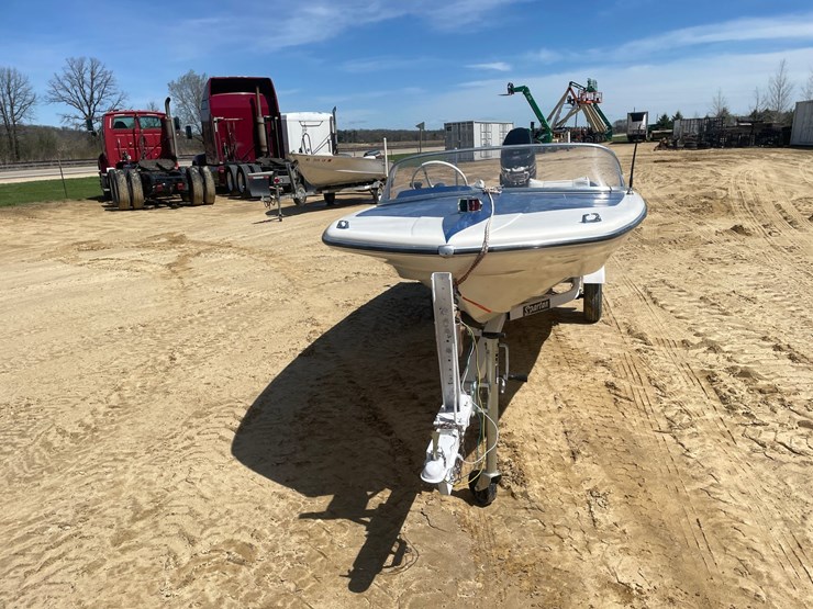 #2001-•-1965-glastron-14'-fiberglass-boat-(sells-with-bill-of-sale-only)-image-2