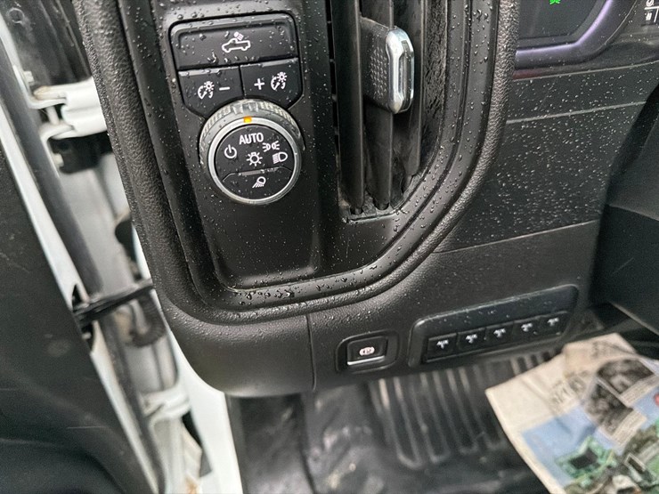 2020-chevrolet-3500-image-20