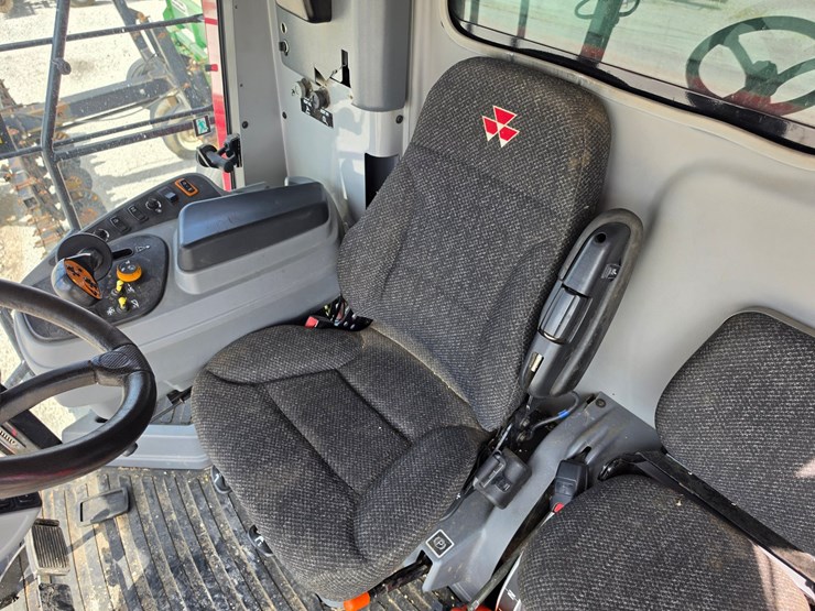 2013-massey-ferguson-9560-image-8