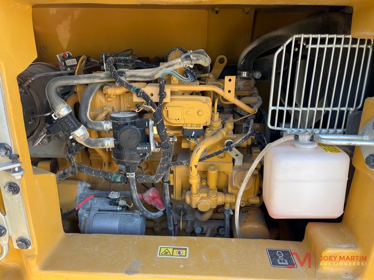 2021-caterpillar-306-cr-image-8