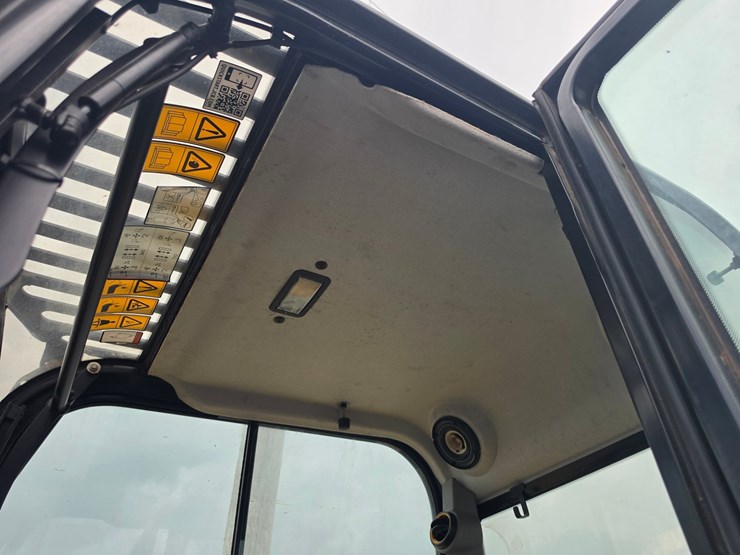 2022-jcb-50z-1-image-8
