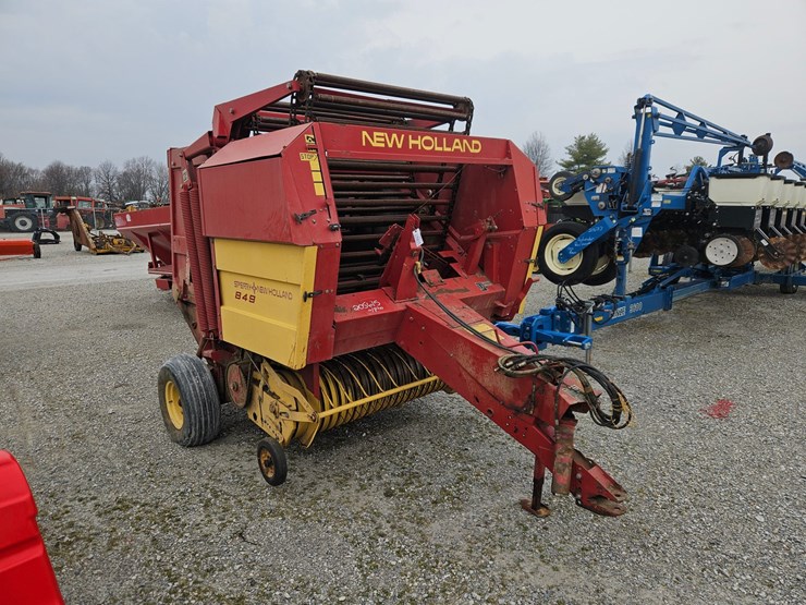 new-holland-849-image-1