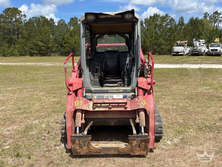 2020-takeuchi-tl10v2-image-39